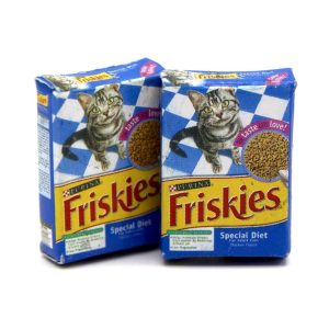 Boites de Friskies pour chats