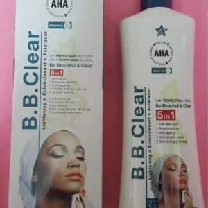 Lait B.B.CLEAR éclaircissant respectueux de la peau 5 en 1