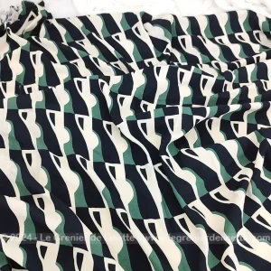 Coupon tissus crêpe viscose vert, marine et écru seventeen