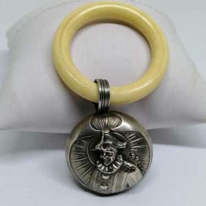Hochet argent avec Arlequin.