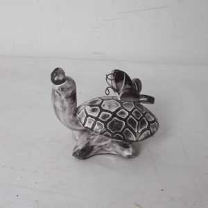 Tortue en céramique vernissée