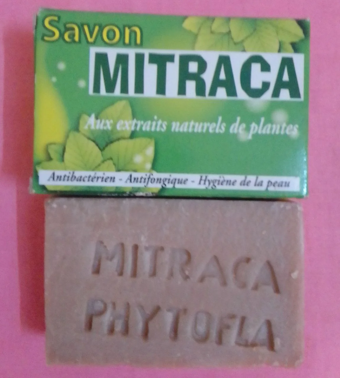Savon MITRACA aux extraits naturels de plantes antibactérien et antifongique