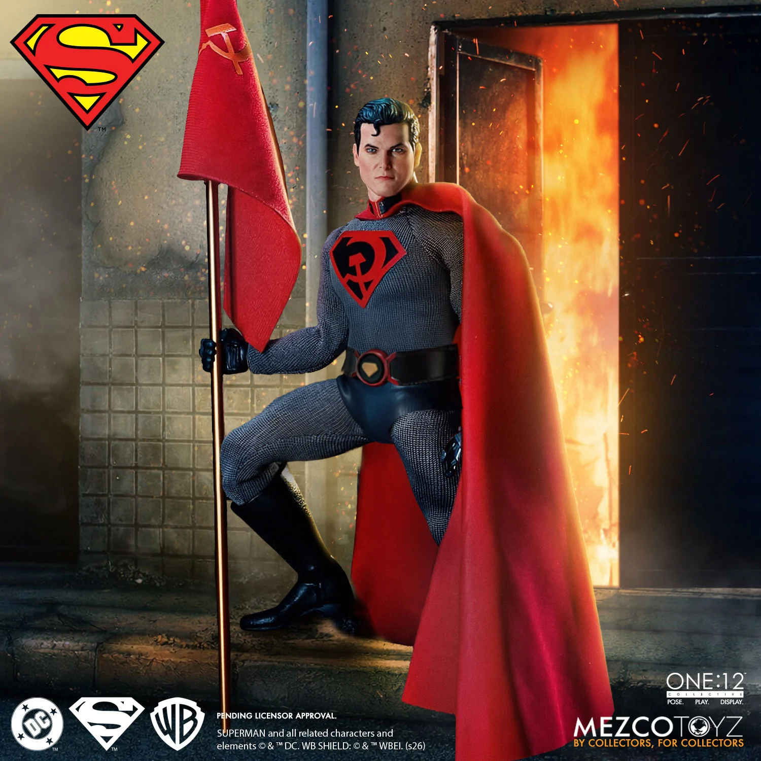 Mezco One:12 Collective Superman – Red Son Action Figure – Image 5
