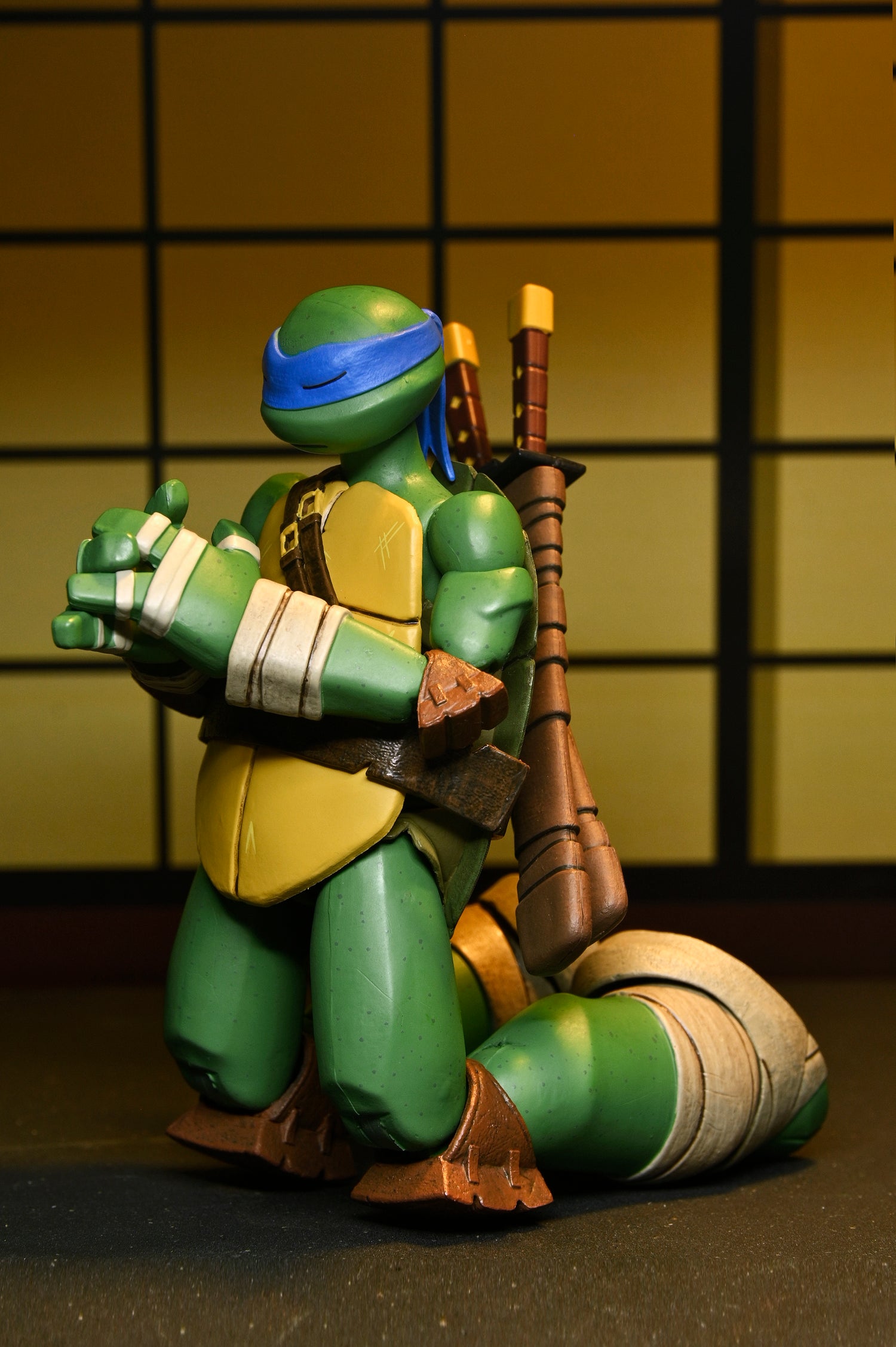 NECA Teenage Mutant Ninja Turtles 2012 Leonardo ( Nicktoons ) – Image 7