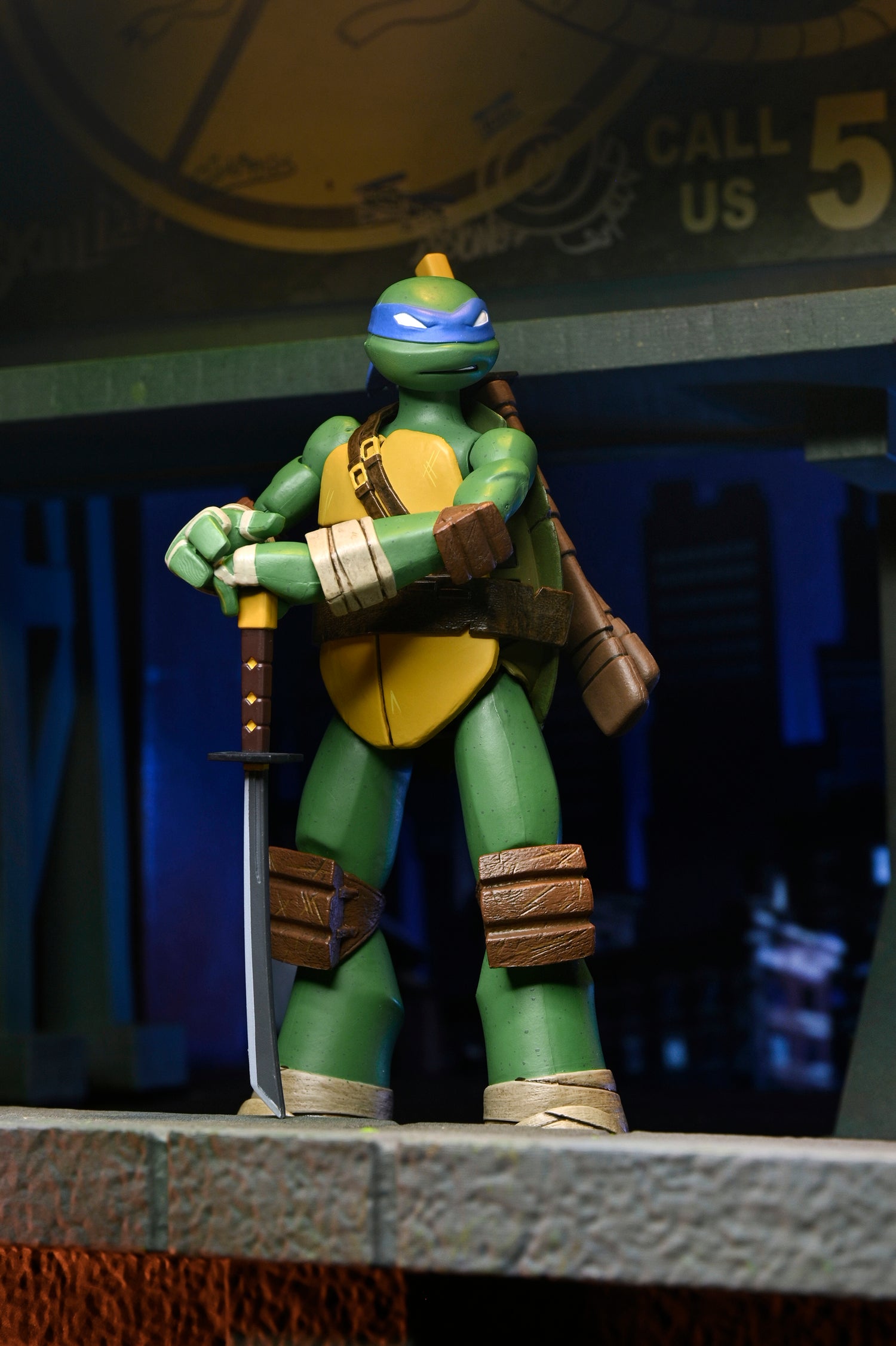 NECA Teenage Mutant Ninja Turtles 2012 Leonardo ( Nicktoons ) – Image 5