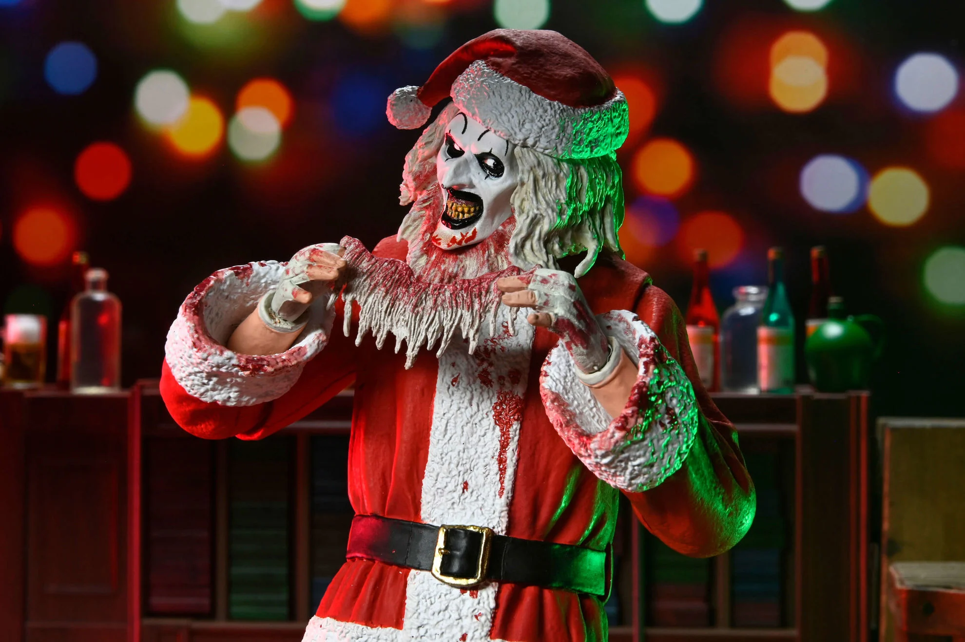 NECA Terrifier 3 Ultimate Art the Clown Bloody Santa Suit Action Figure – Image 9