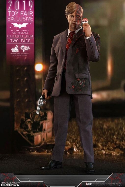 Hot Toys The Dark Knight Two Face Toy Fair Excl 1/6 Scale Figure – Image 5