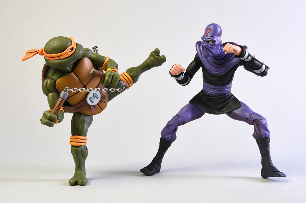 NECA TMNT Teenage Mutant Ninja Turtles Michelangelo Vs Foot Soldier Cartoon 2 Pack – Image 4